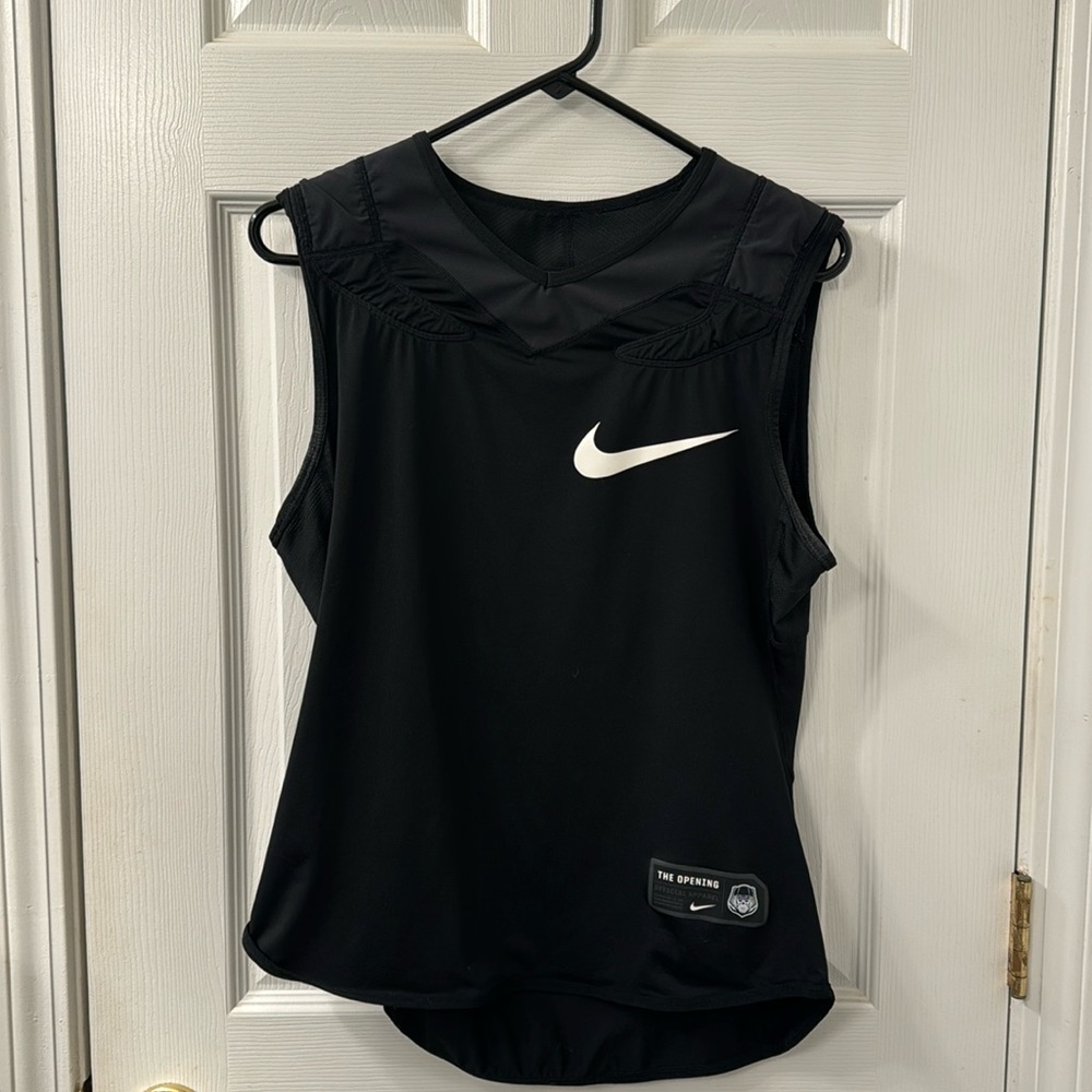 Nike cutoff football shirt